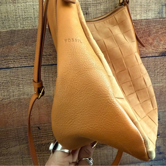 Fossil Jolie’s Hobo Bag - Picture 7 of 15